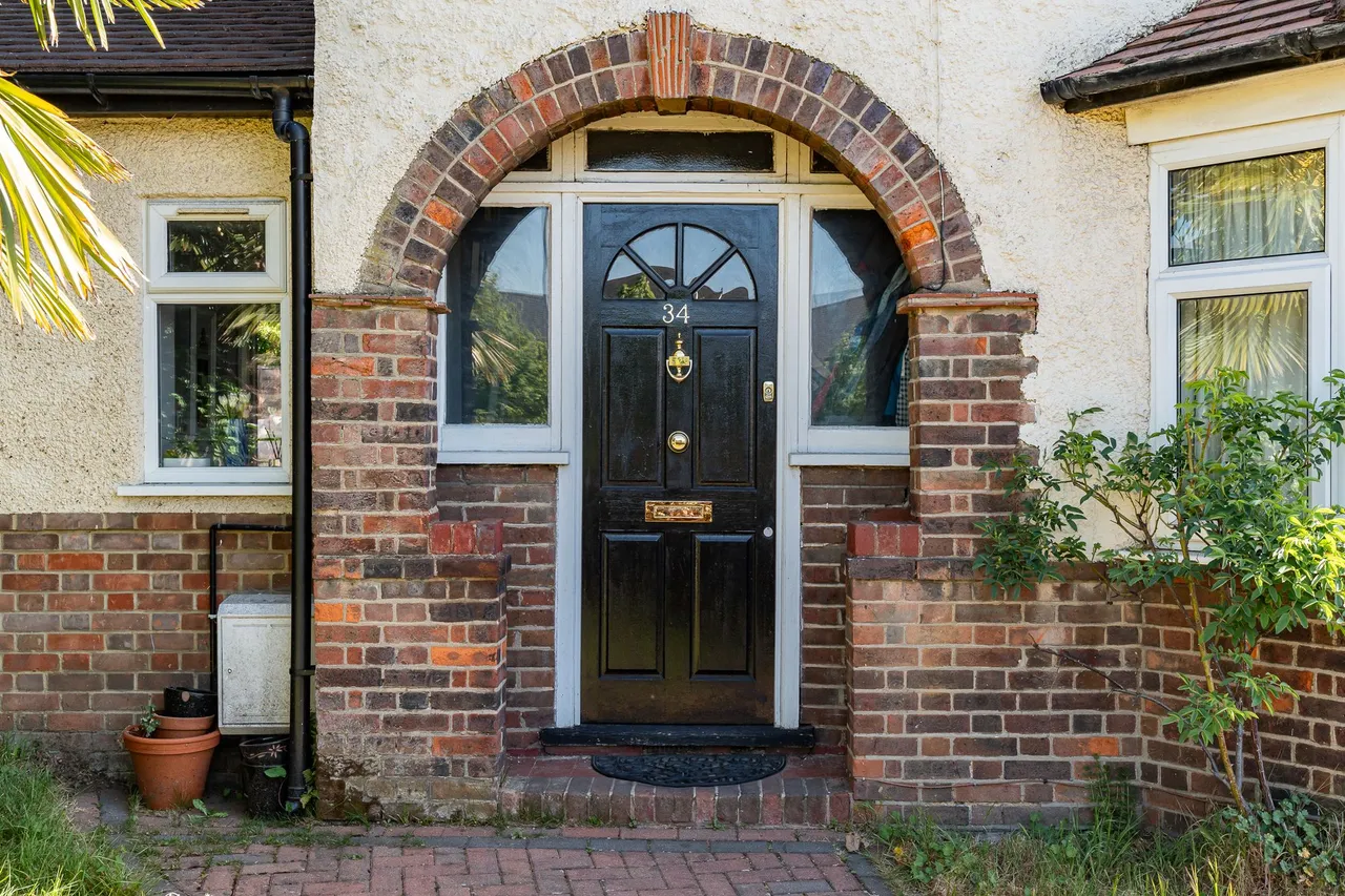 Watton Road, Ware, SG12, photo 2