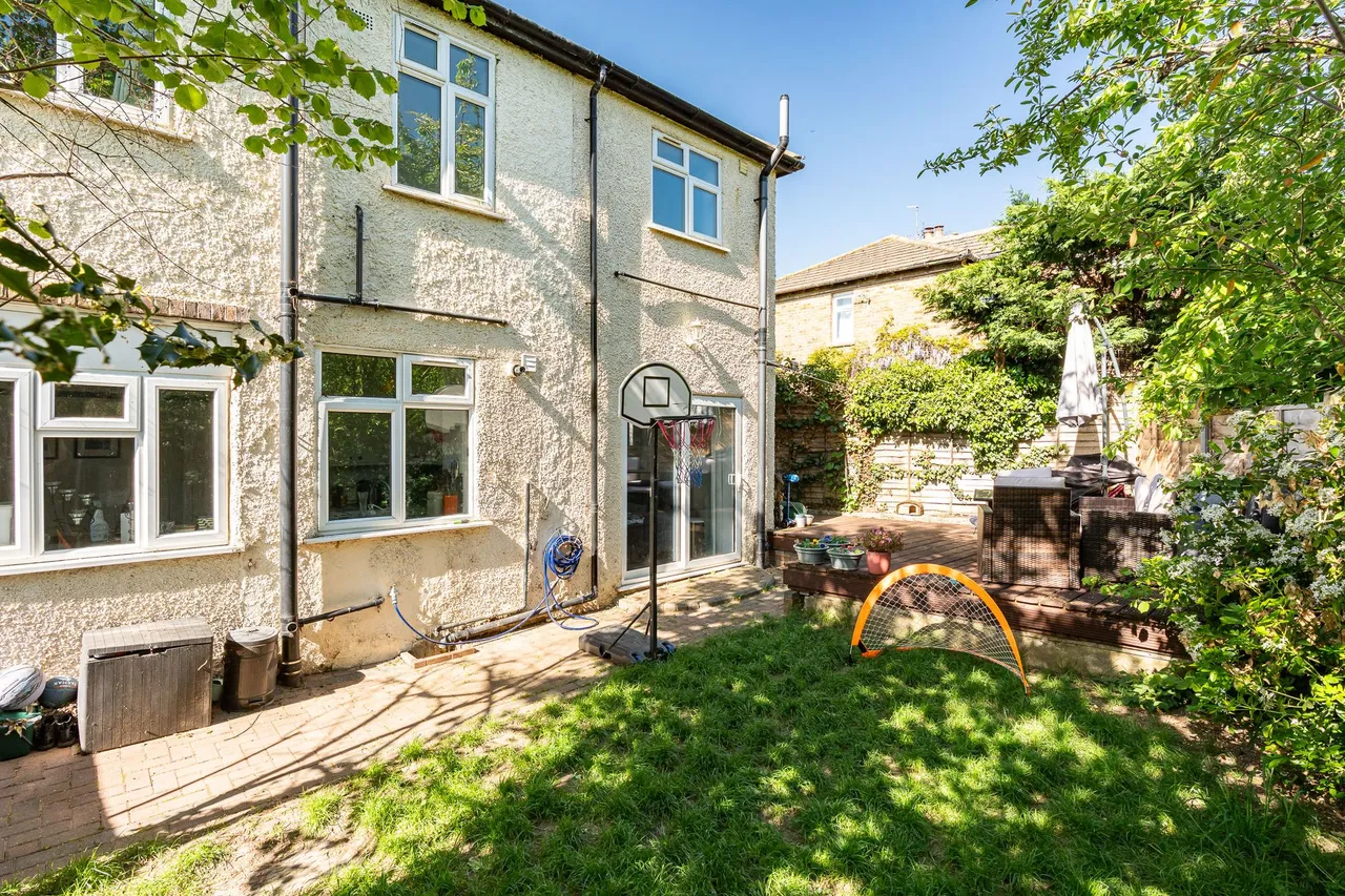 Watton Road, Ware, SG12, photo 19