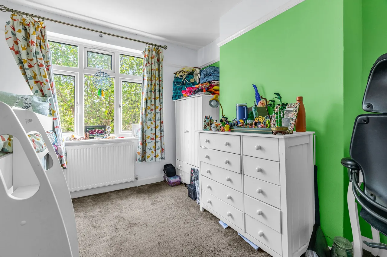 Watton Road, Ware, SG12, photo 13