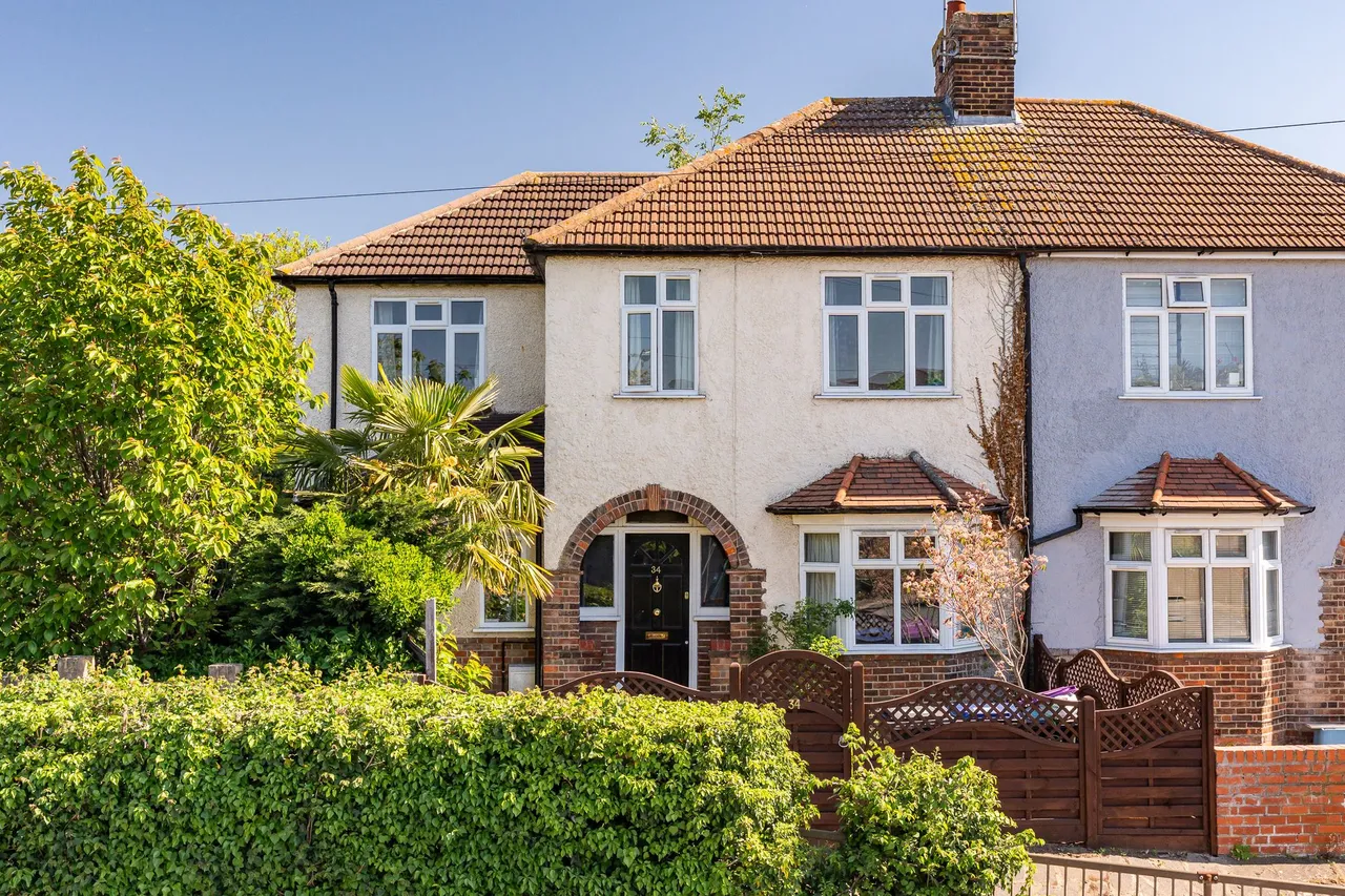4 bed house for sale, Watton Road, Ware, SG12