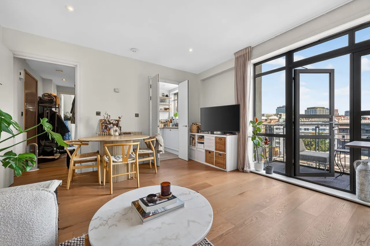 1 bed flat for sale, Guildhouse Street, London, SW1V