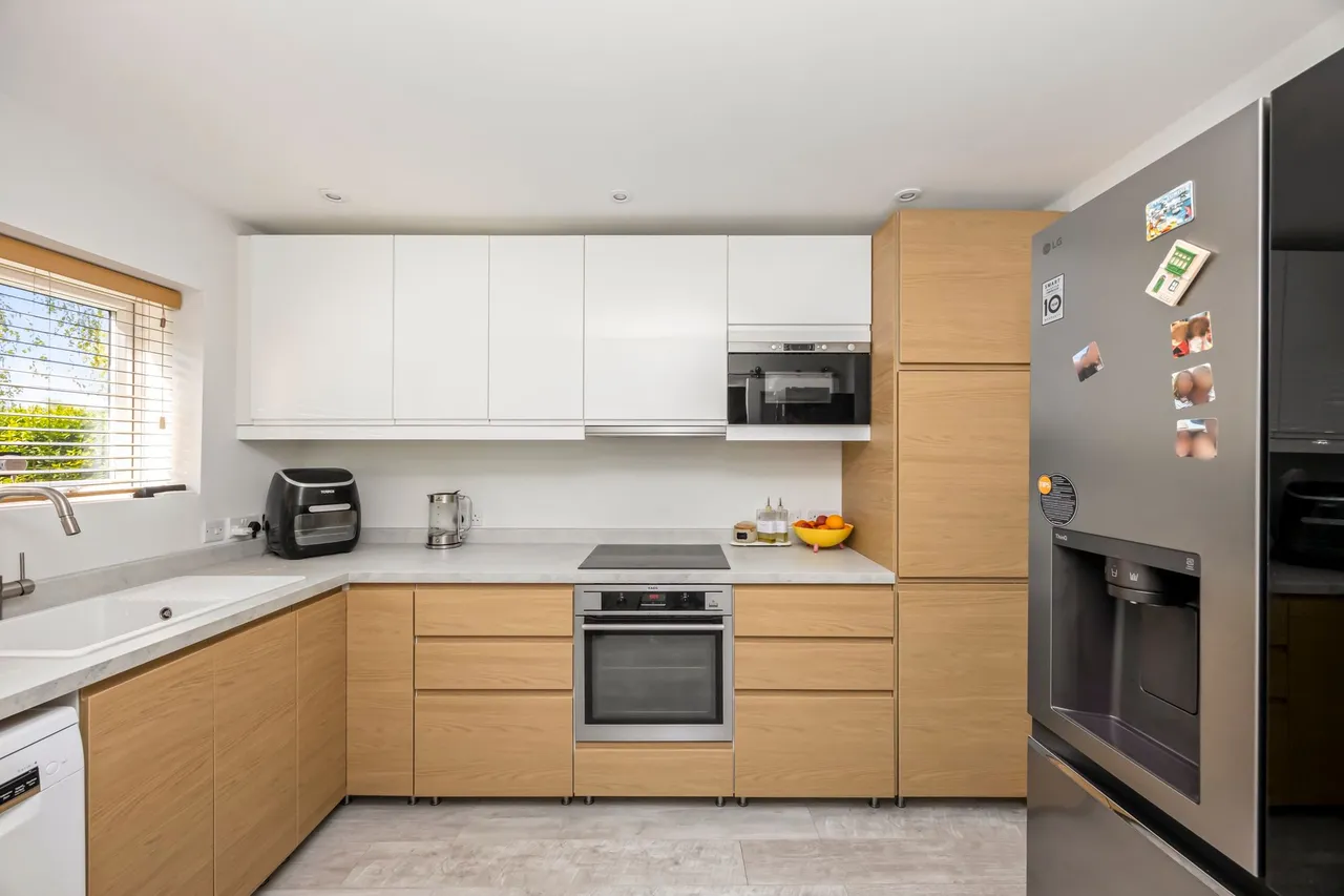 3 bed property for sale, Beech Hill, Haywards Heath, RH16