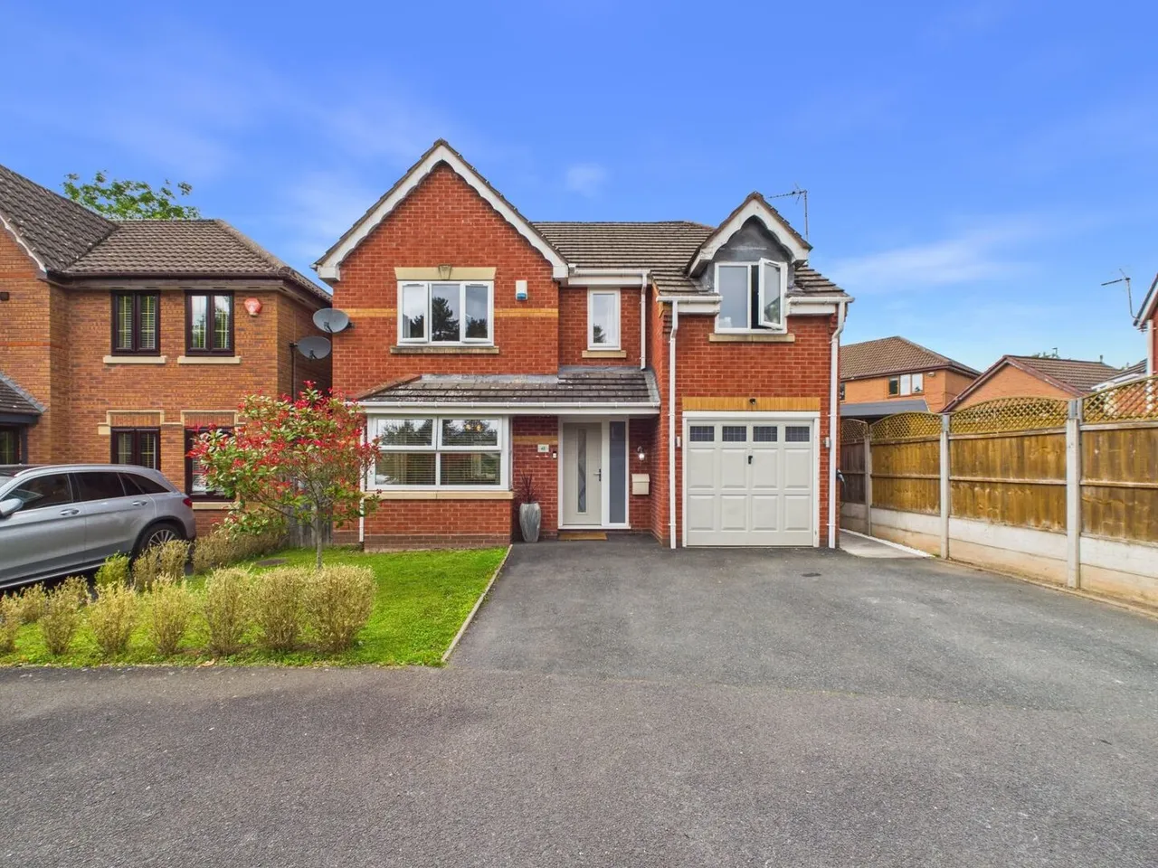 4 bed house for sale — Priorslee, Telford TF2 9TJ