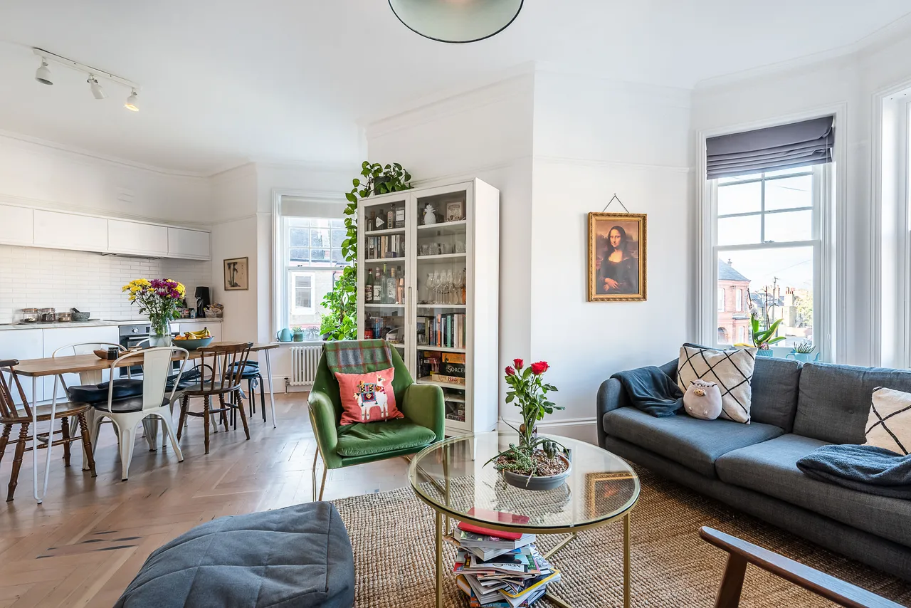 3 bed flat for sale — Lydhurst Avenue, London, SW2