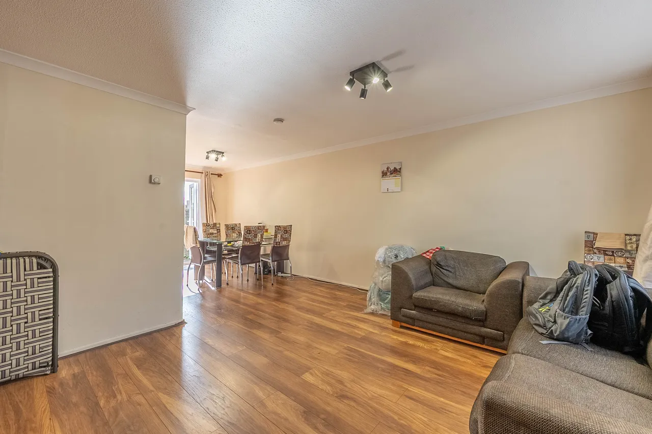 Harrow, HA3, photo 8