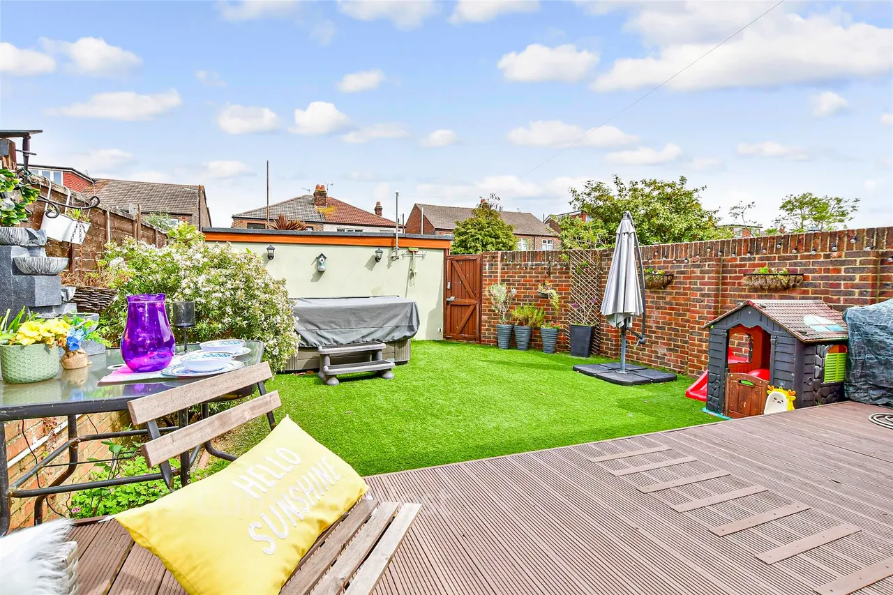 Kirby Road, Portsmouth, PO2, photo 15