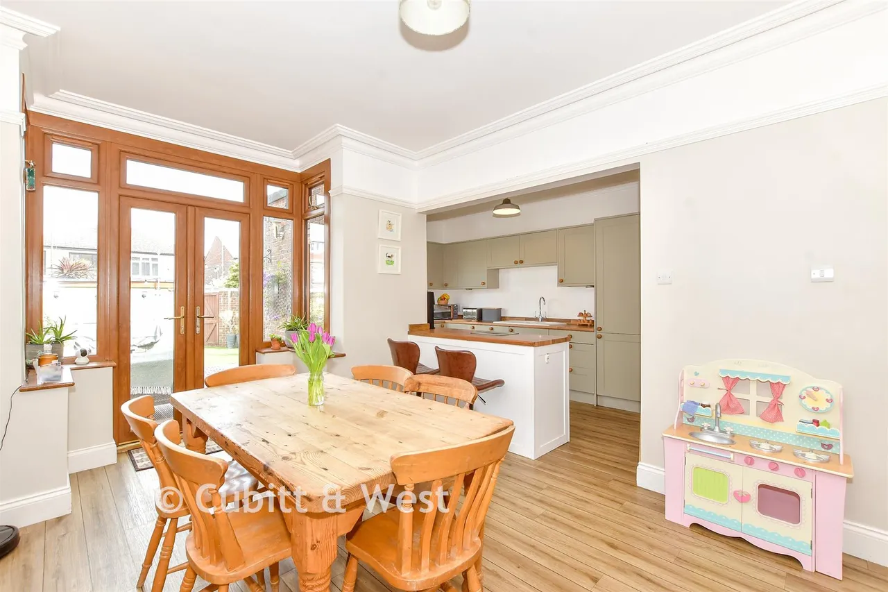 Kirby Road, Portsmouth, PO2, photo 5