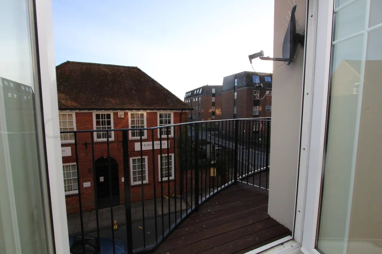 Swan Street, Petersfield, GU32, photo 11