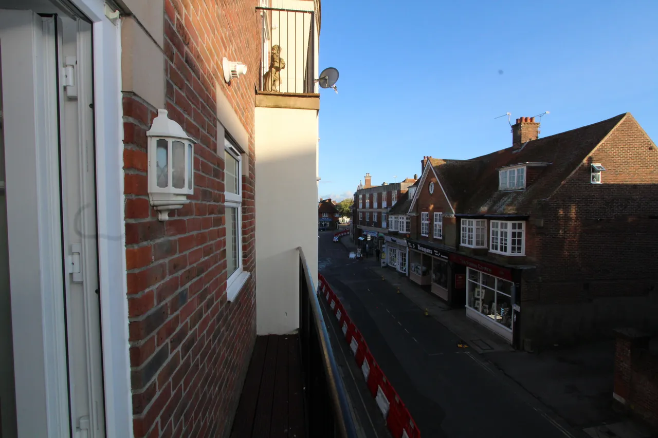 Swan Street, Petersfield, GU32, photo 9