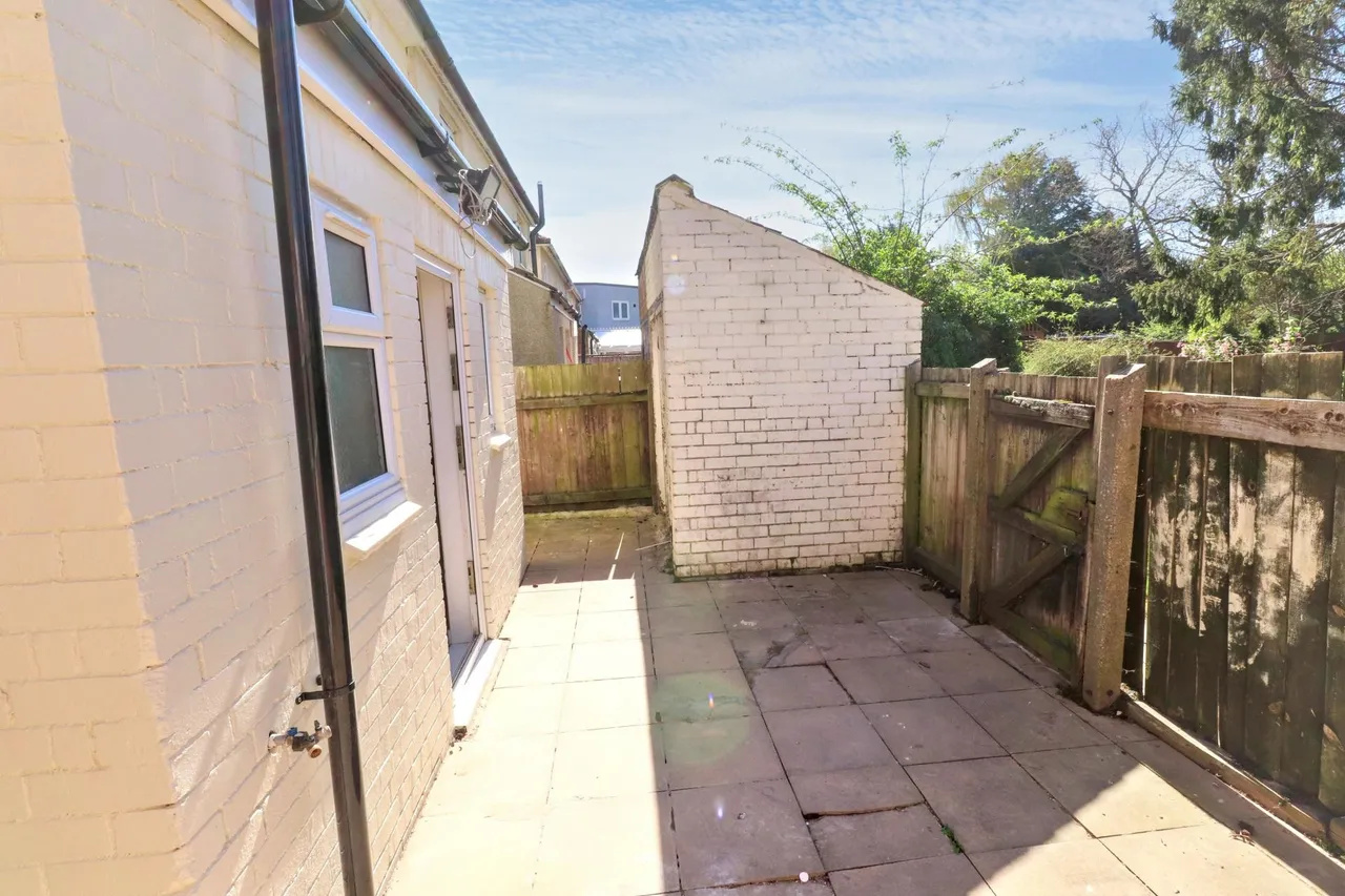 Johnson Avenue, Spalding, PE11, photo 9