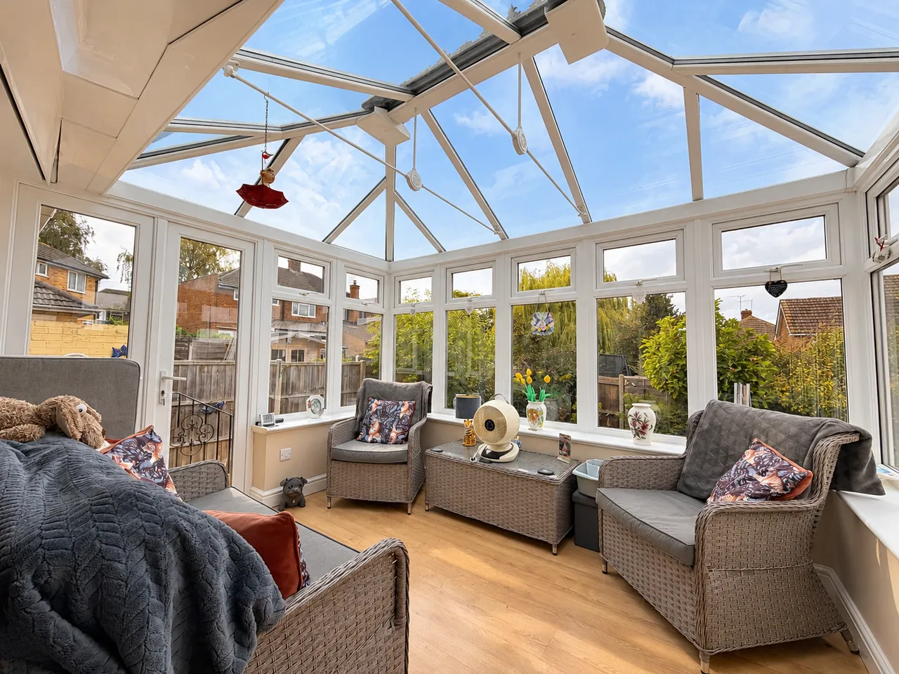Quiet and Desirable Semi Detached Bungalow In Taverners Road, Rainham, photo 5