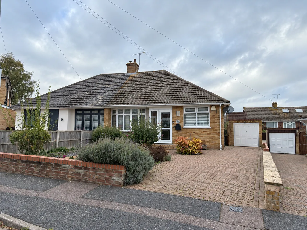 2 bed house for sale, Quiet and Desirable Semi Detached Bungalow In Taverners Road, Rainham