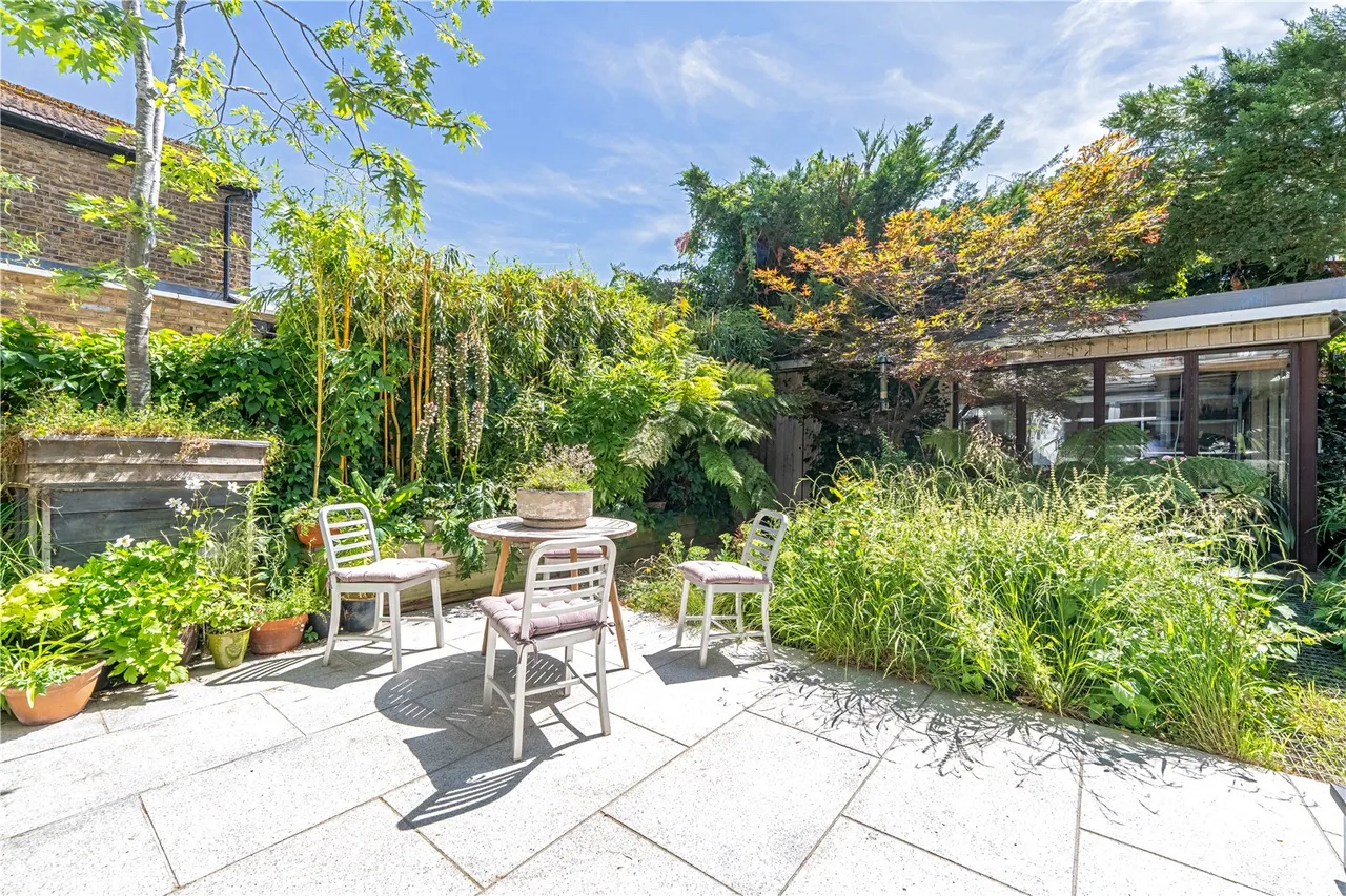 Sunnyside Road, Teddington, TW11 0RP, photo 2