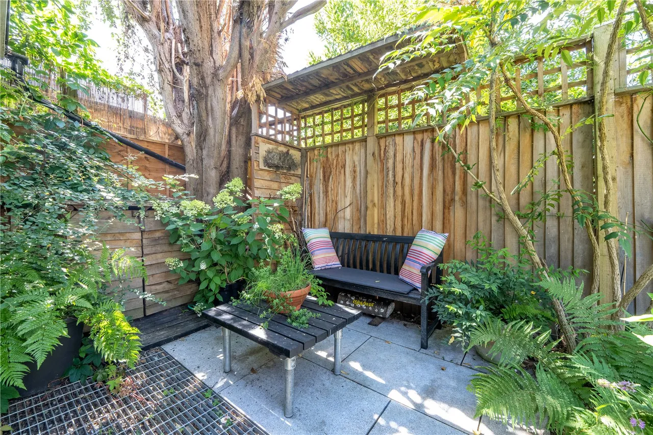 Sunnyside Road, Teddington, TW11 0RP, photo 13