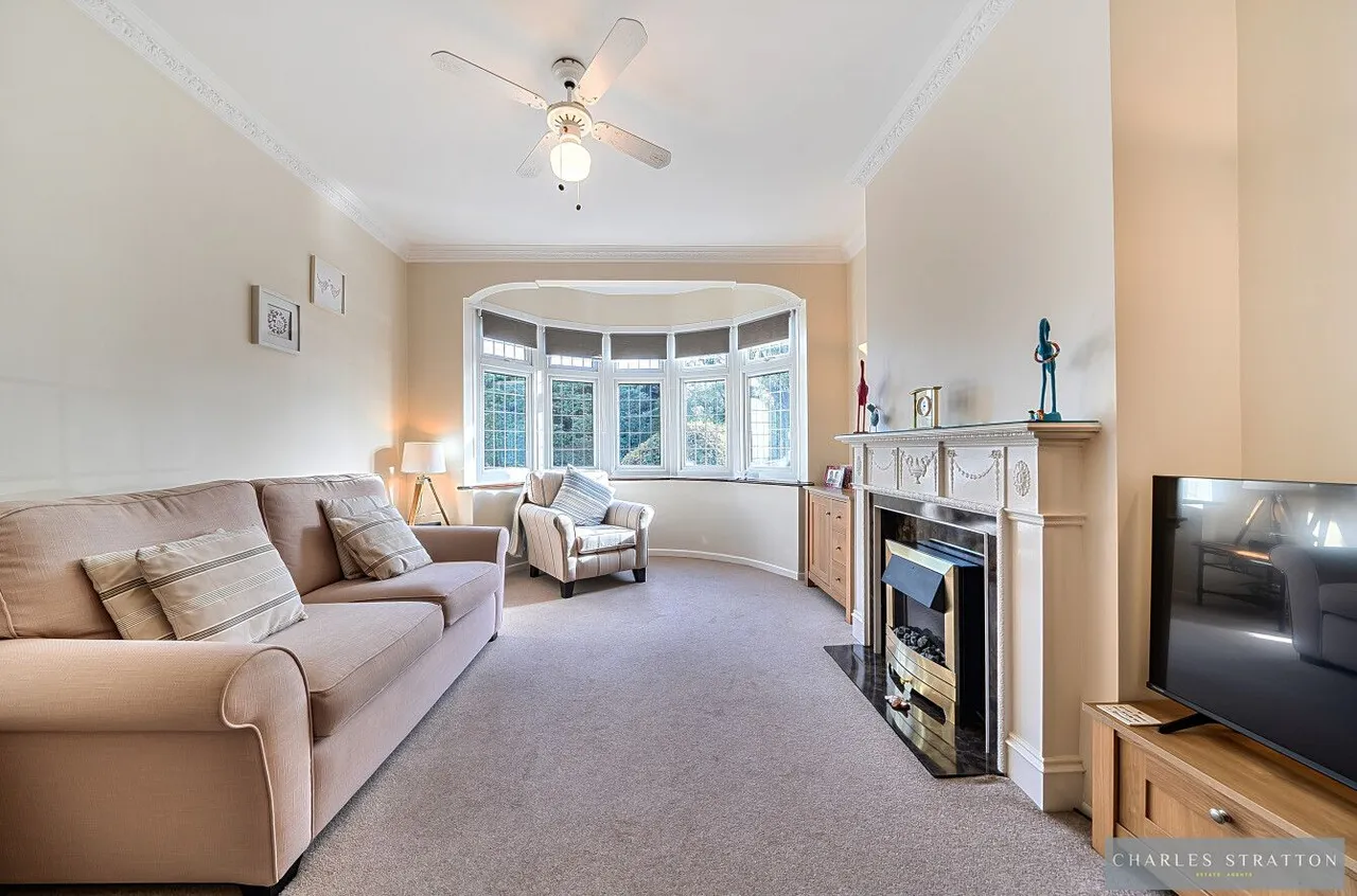 Pettits Boulevard, Romford, RM1, photo 7