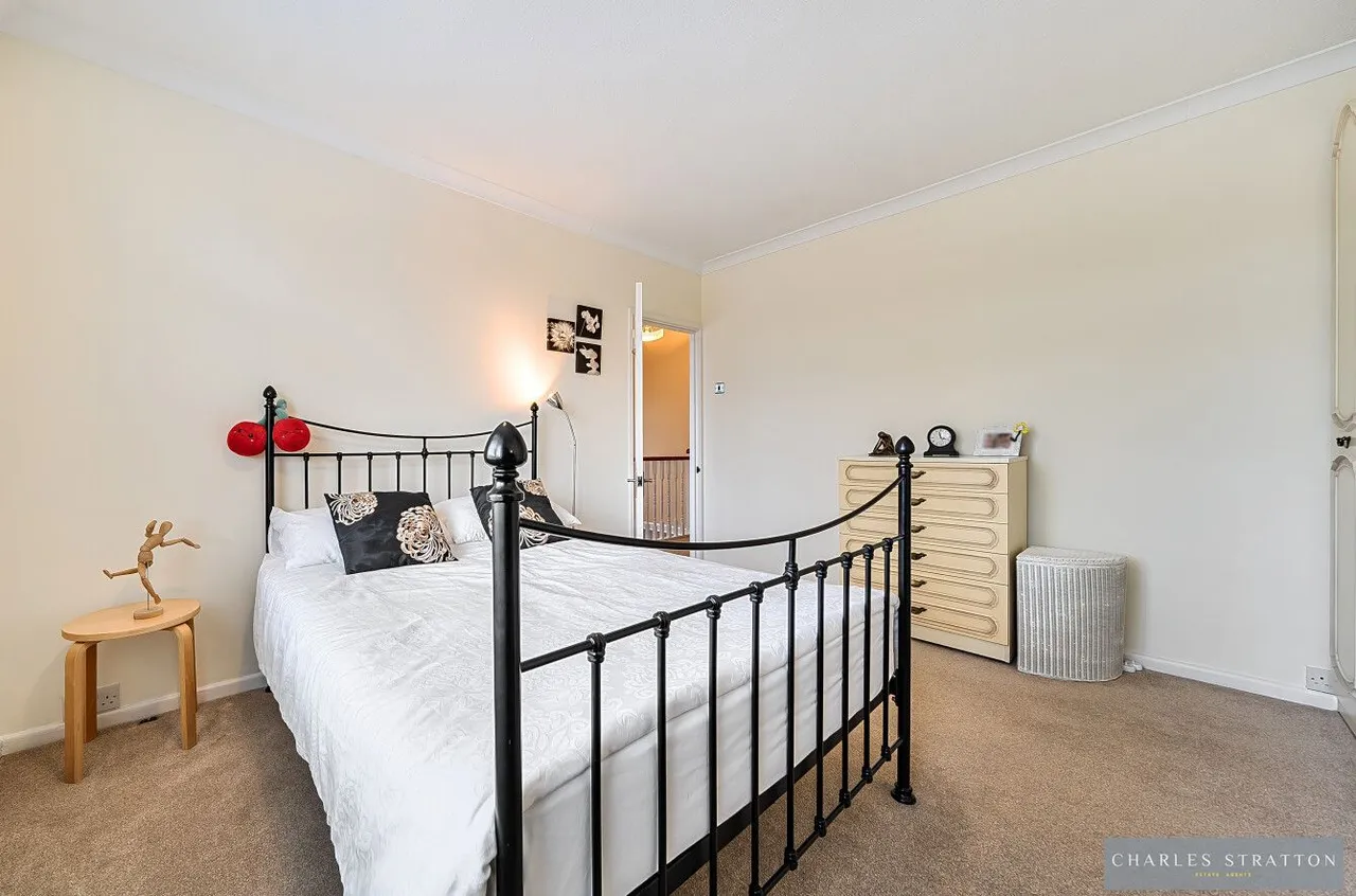 Pettits Boulevard, Romford, RM1, photo 18
