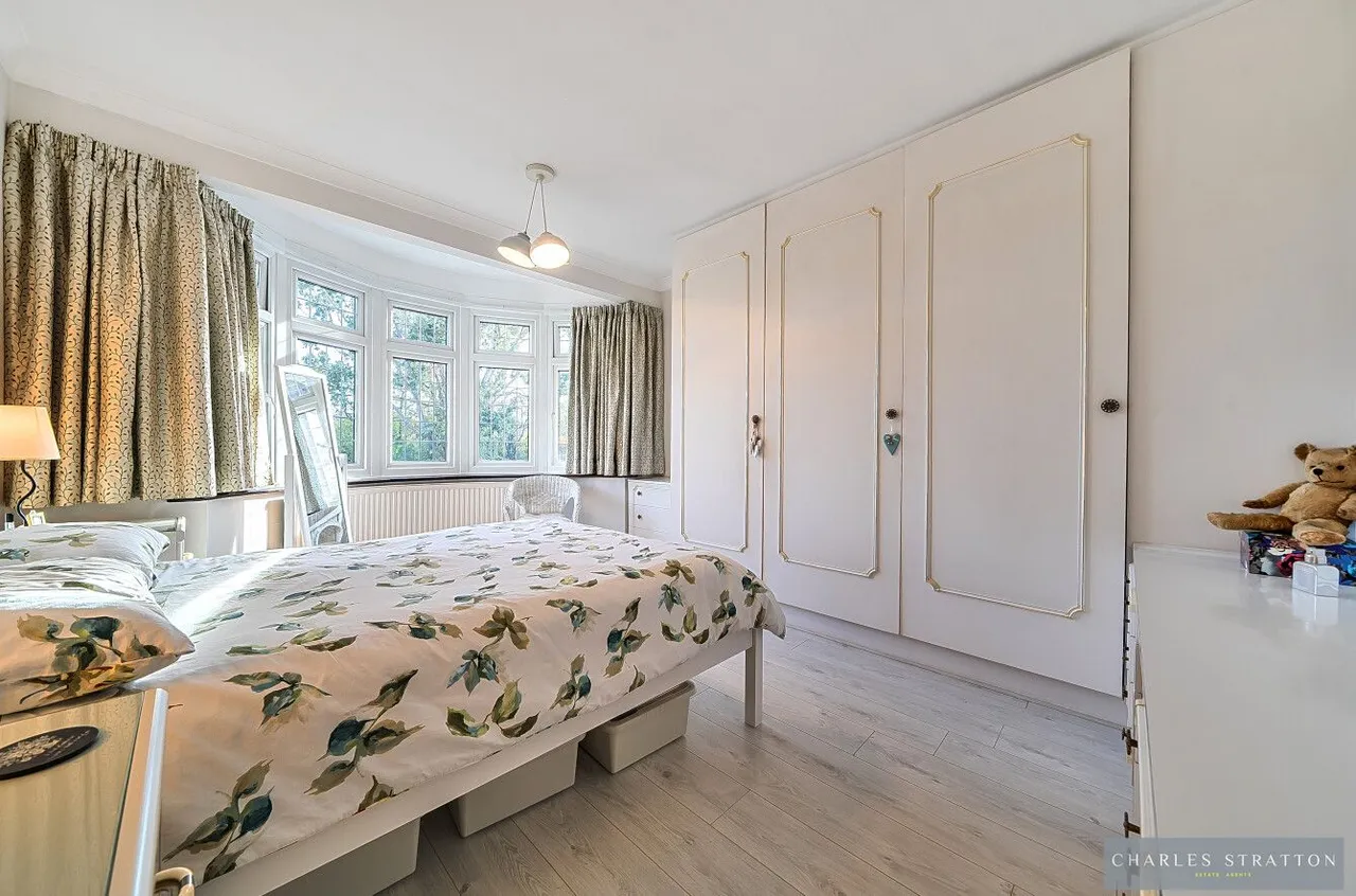 Pettits Boulevard, Romford, RM1, photo 16