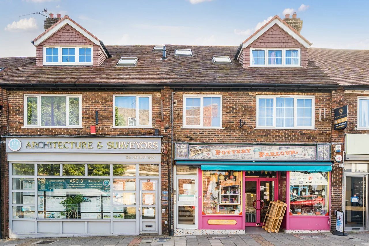 1 bed flat to rent, Station Road, West Wickham, BR4