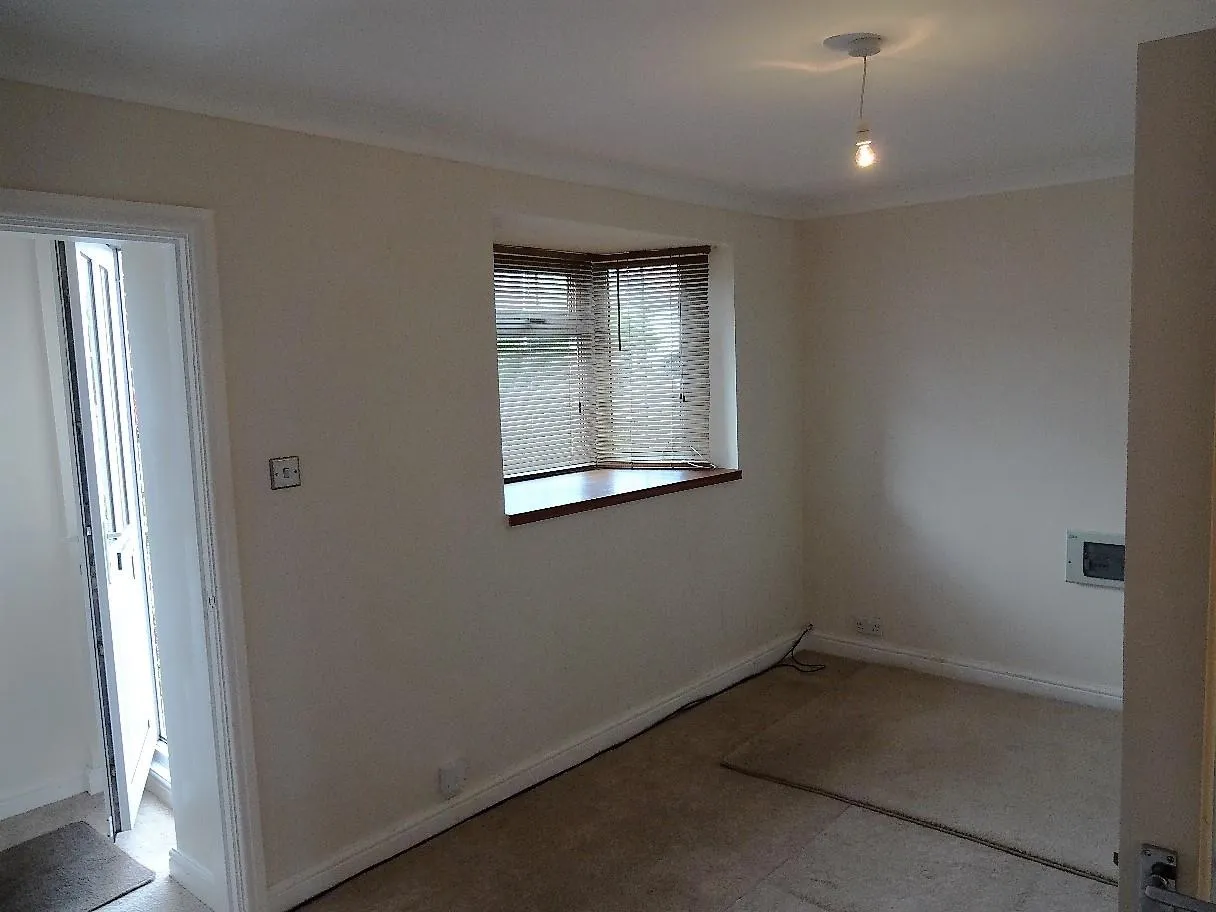 Dove Side Drive, Darfield, S73, photo 23