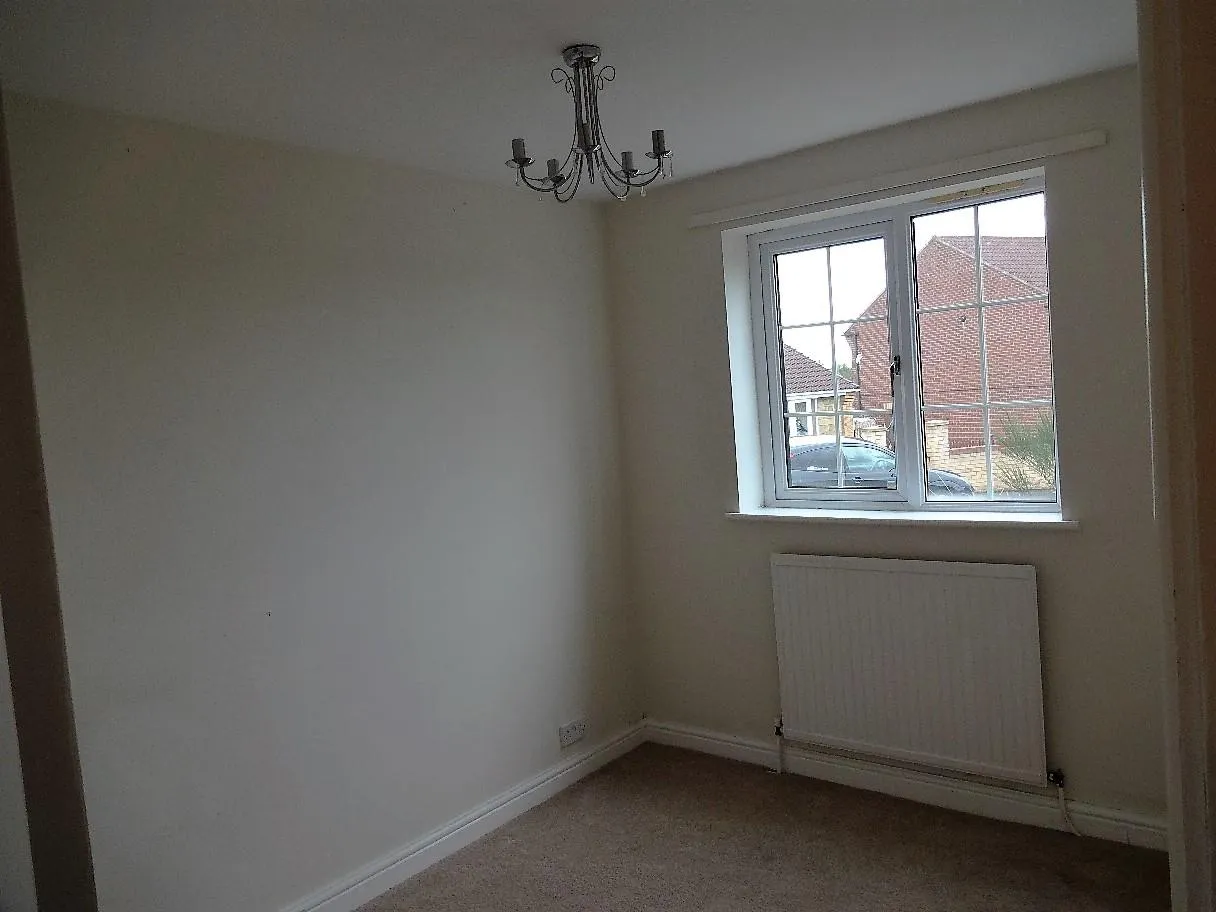 Dove Side Drive, Darfield, S73, photo 25