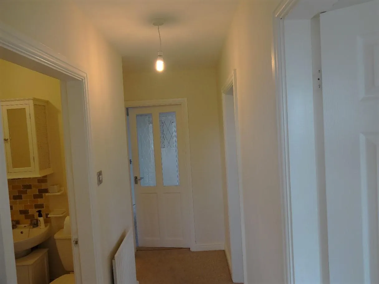 Dove Side Drive, Darfield, S73, photo 17