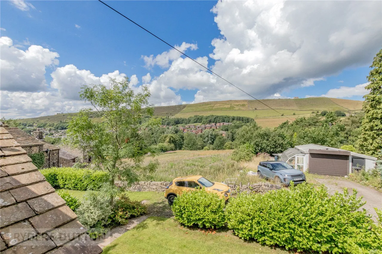 Harrop Green, Diggle, OL3, photo 3