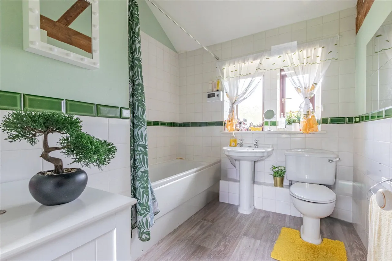 Harrop Green, Diggle, OL3, photo 19