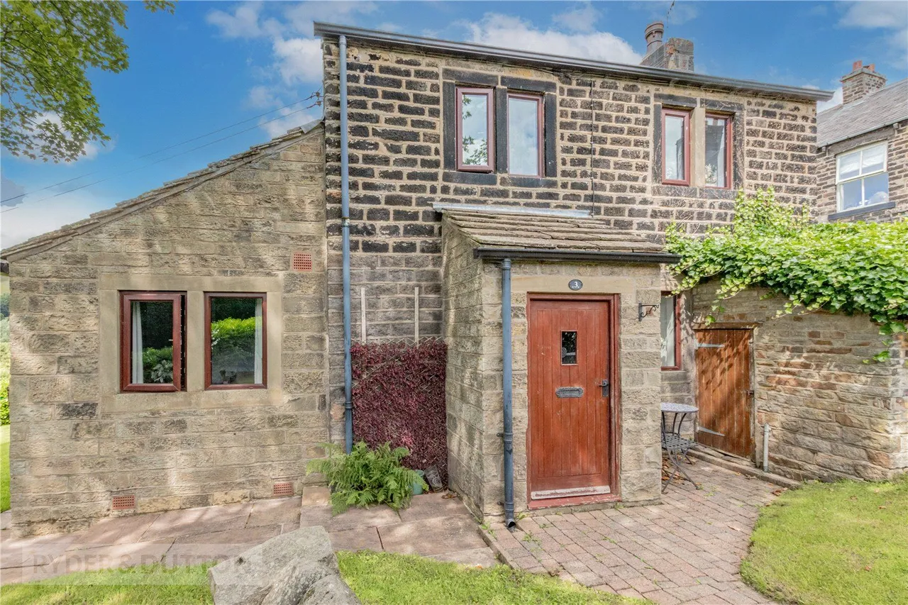 2 bed house for sale, Harrop Green, Diggle, OL3
