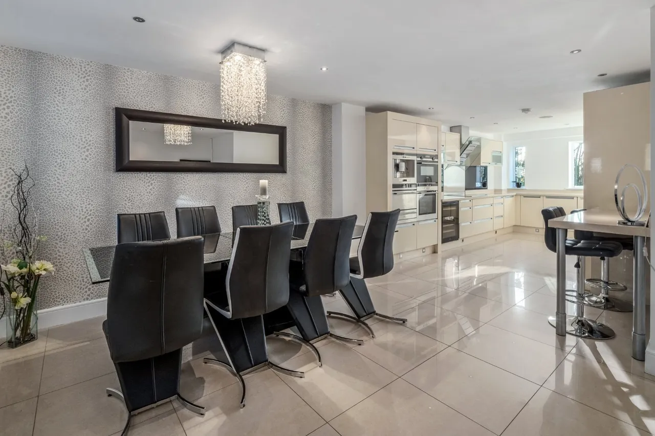 Park Road, Bowdon, WA14, photo 10