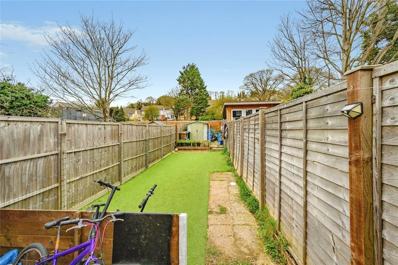 Ridgway Road, Luton, Bedfordshire, LU2, photo 14