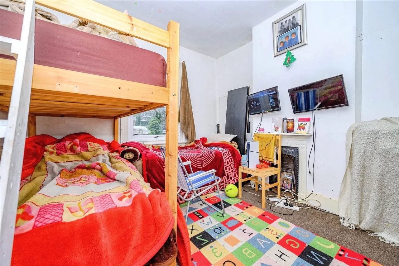 Ridgway Road, Luton, Bedfordshire, LU2, photo 9