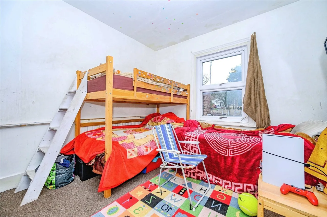Ridgway Road, Luton, Bedfordshire, LU2, photo 10