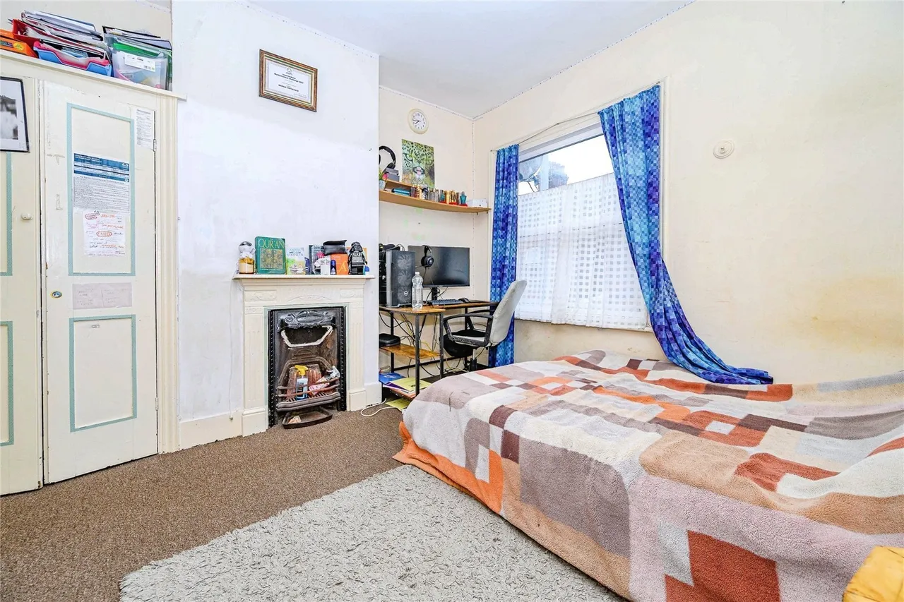 Ridgway Road, Luton, Bedfordshire, LU2, photo 8