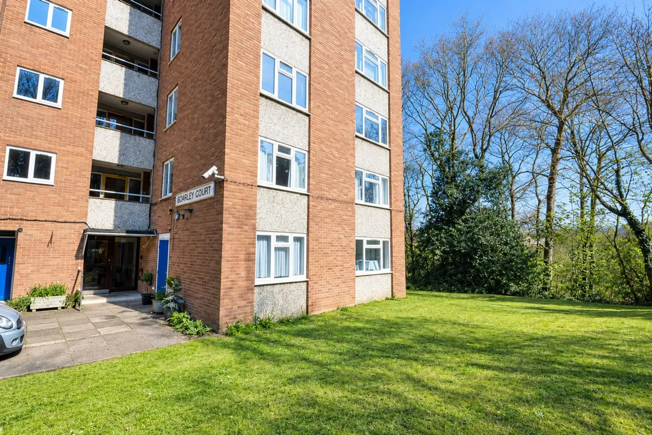 2 bed flat to rent, Cuckoowood Avenue, Maidstone, ME14