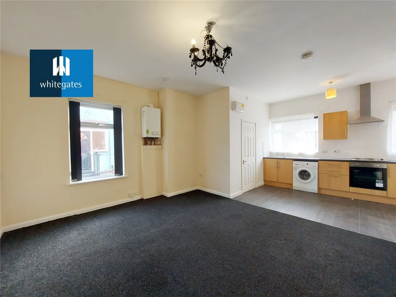 Pontefract Road, Purston, WF7, photo 2