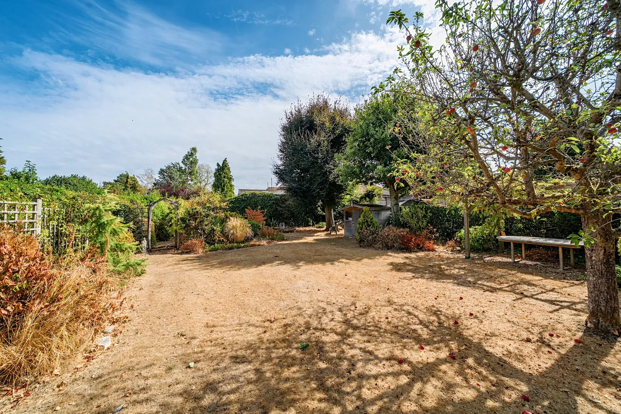 York Road, Farnham, GU9, photo 19