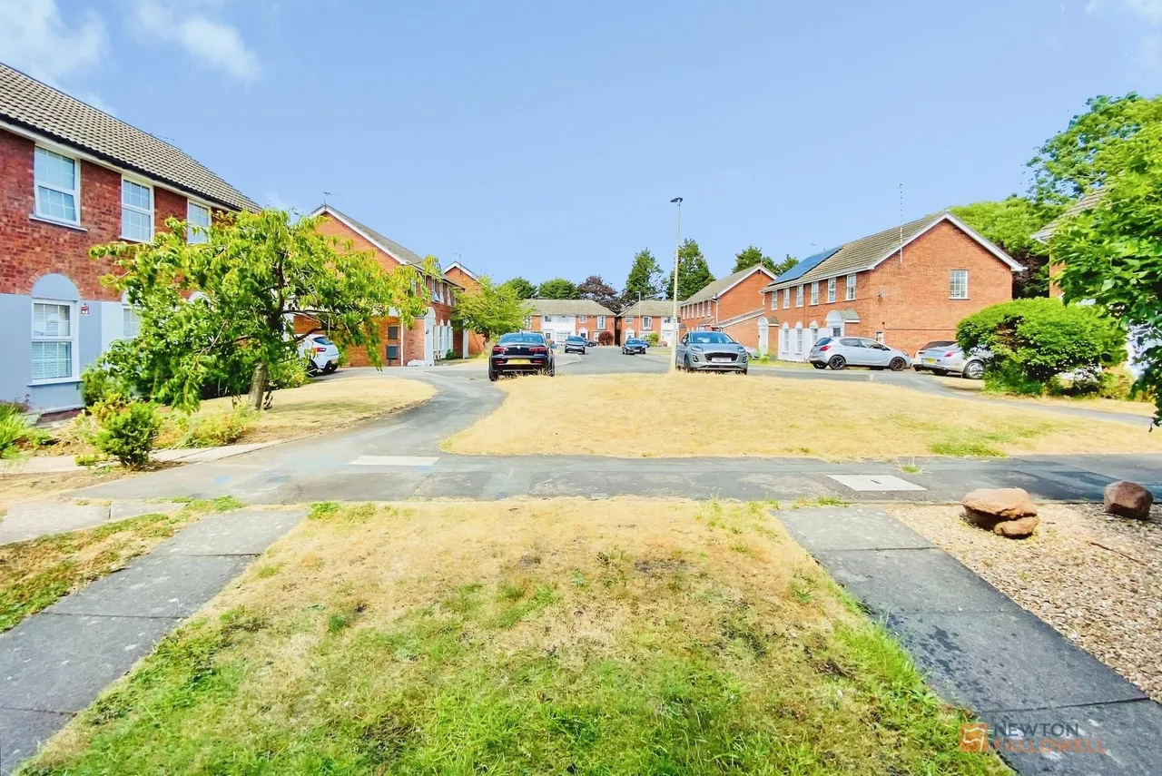 Abbotts Close, Syston, LE7, photo 13