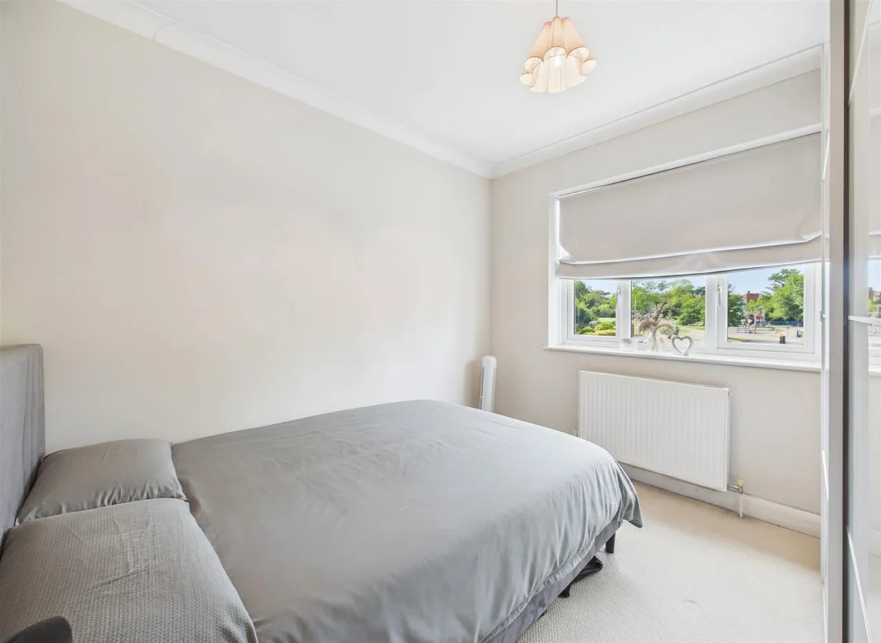 Shenley Avenue, Ruislip, HA4 6BP, photo 9