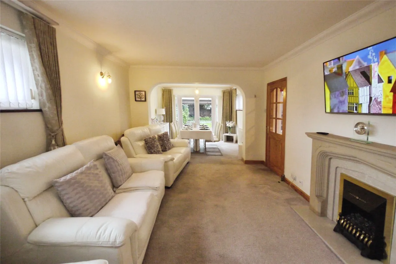 Hatch Road, Pilgrims Hatch, CM15, photo 4