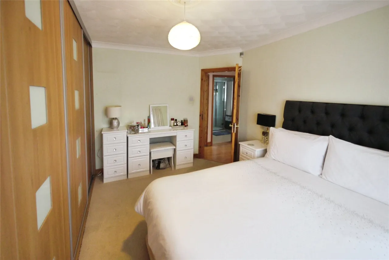 Hatch Road, Pilgrims Hatch, CM15, photo 8
