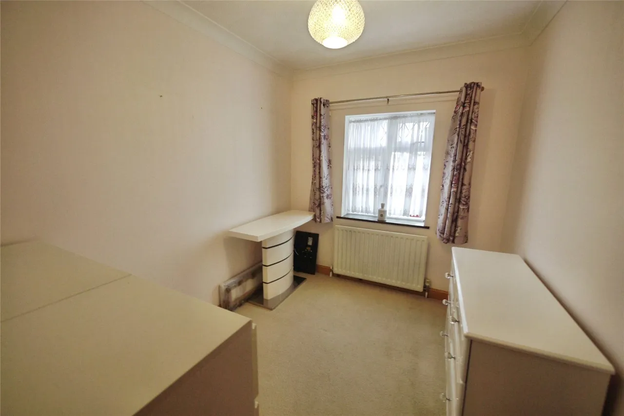 Hatch Road, Pilgrims Hatch, CM15, photo 10