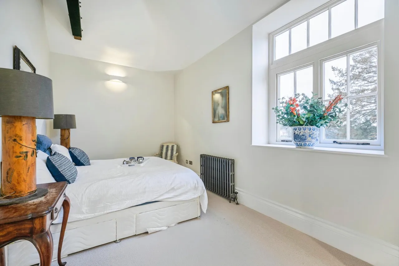 North Road, Huntingdon, PE28, photo 17