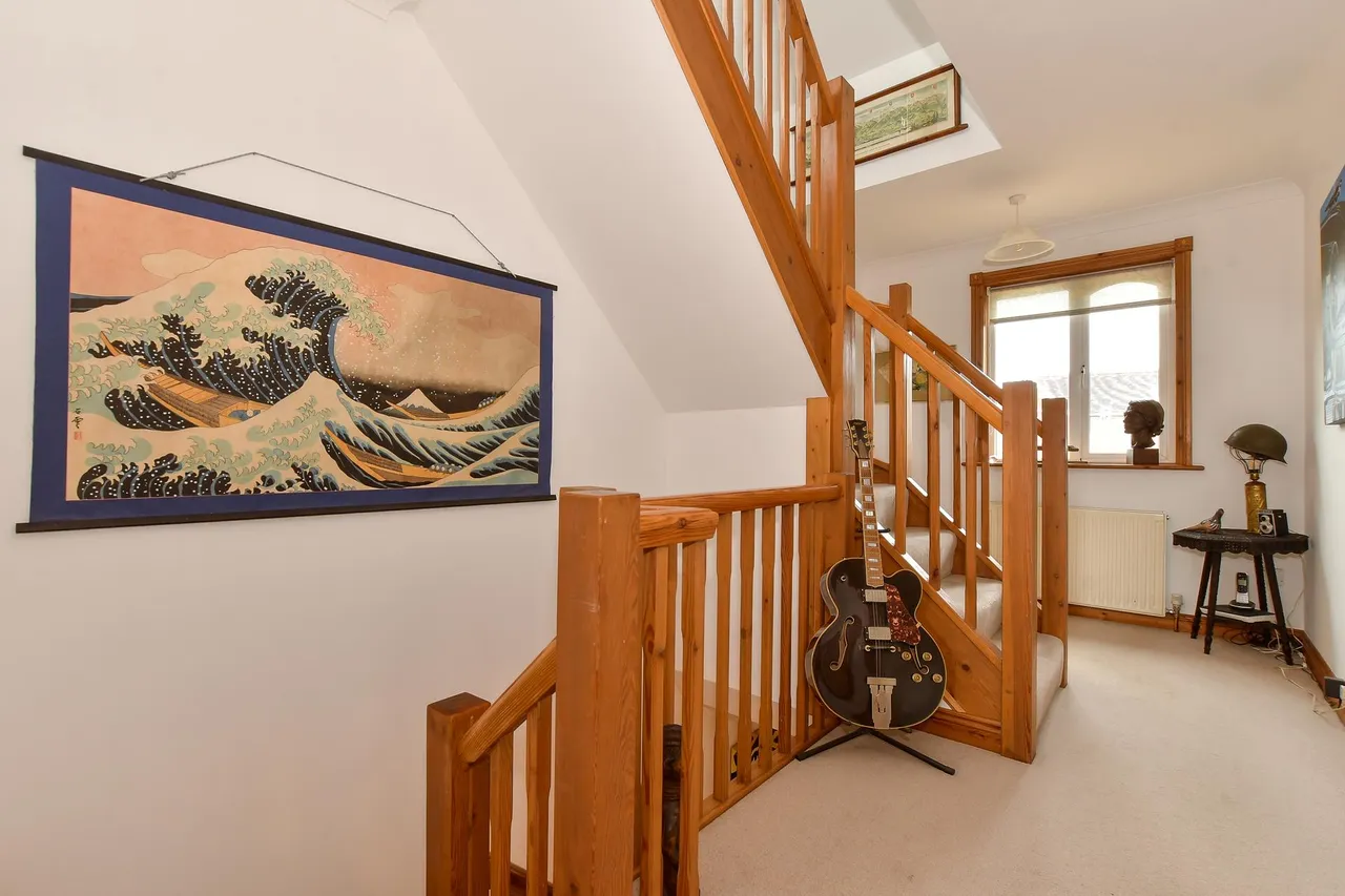Bembridge, PO35, photo 14