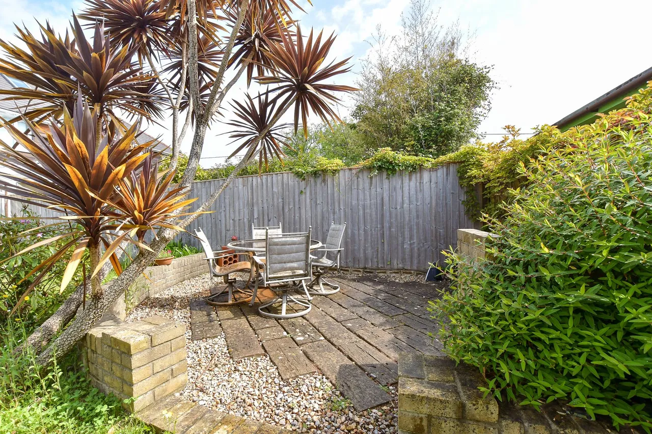 Bembridge, PO35, photo 18