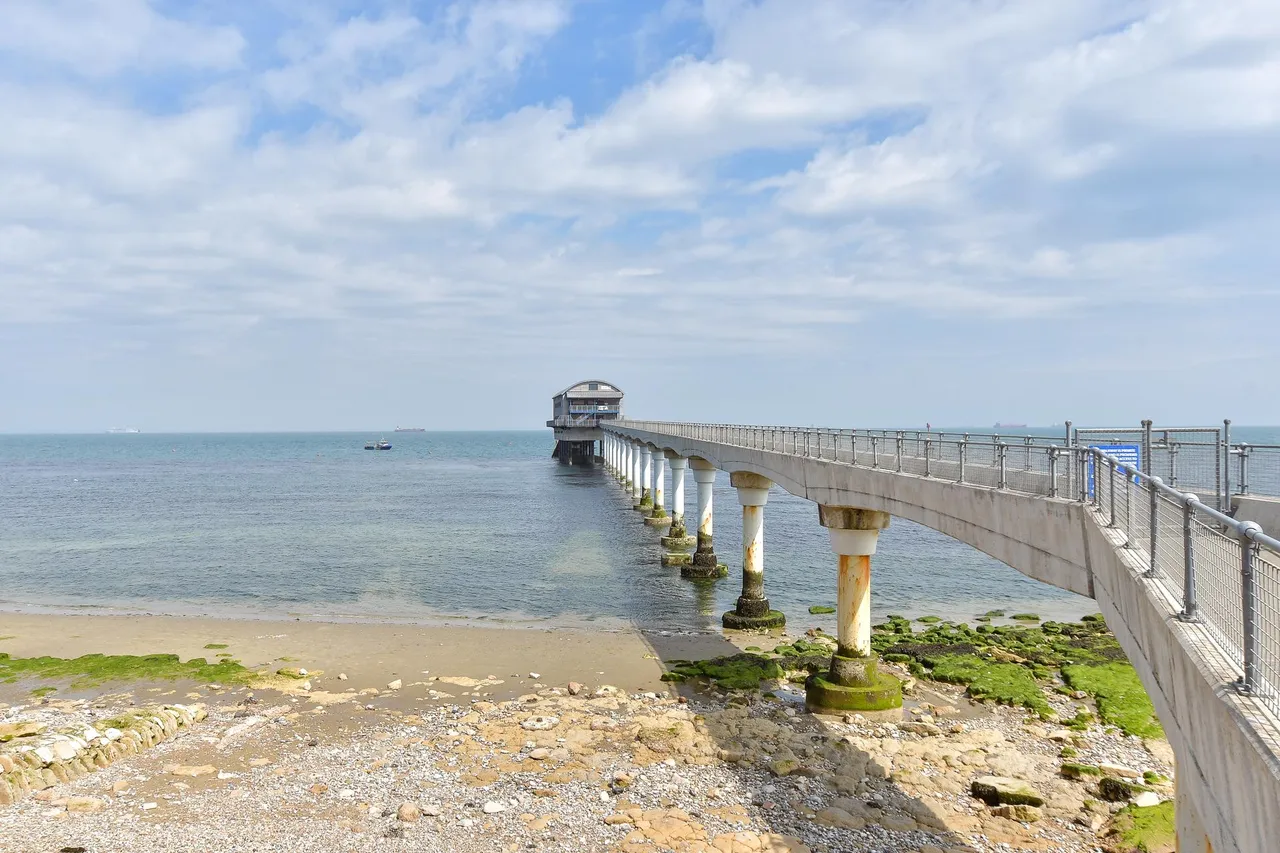Bembridge, PO35, photo 20