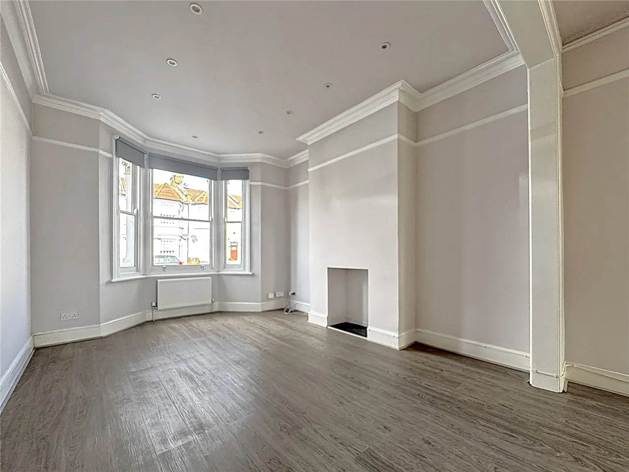 Albion Road, Hounslow, TW3, photo 2