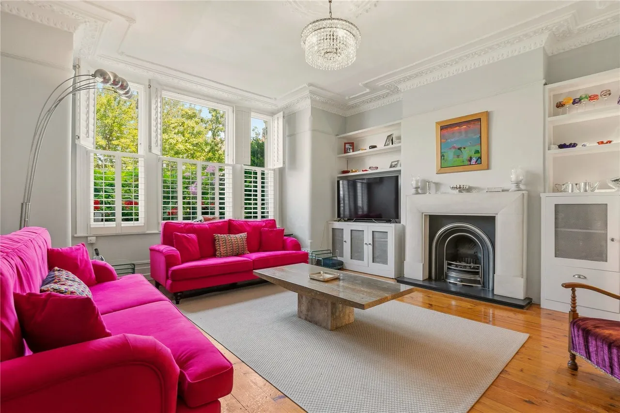 Huron Road, London, SW17, photo 3