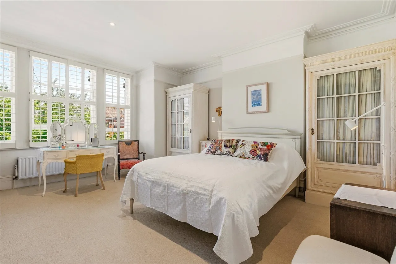 Huron Road, London, SW17, photo 9