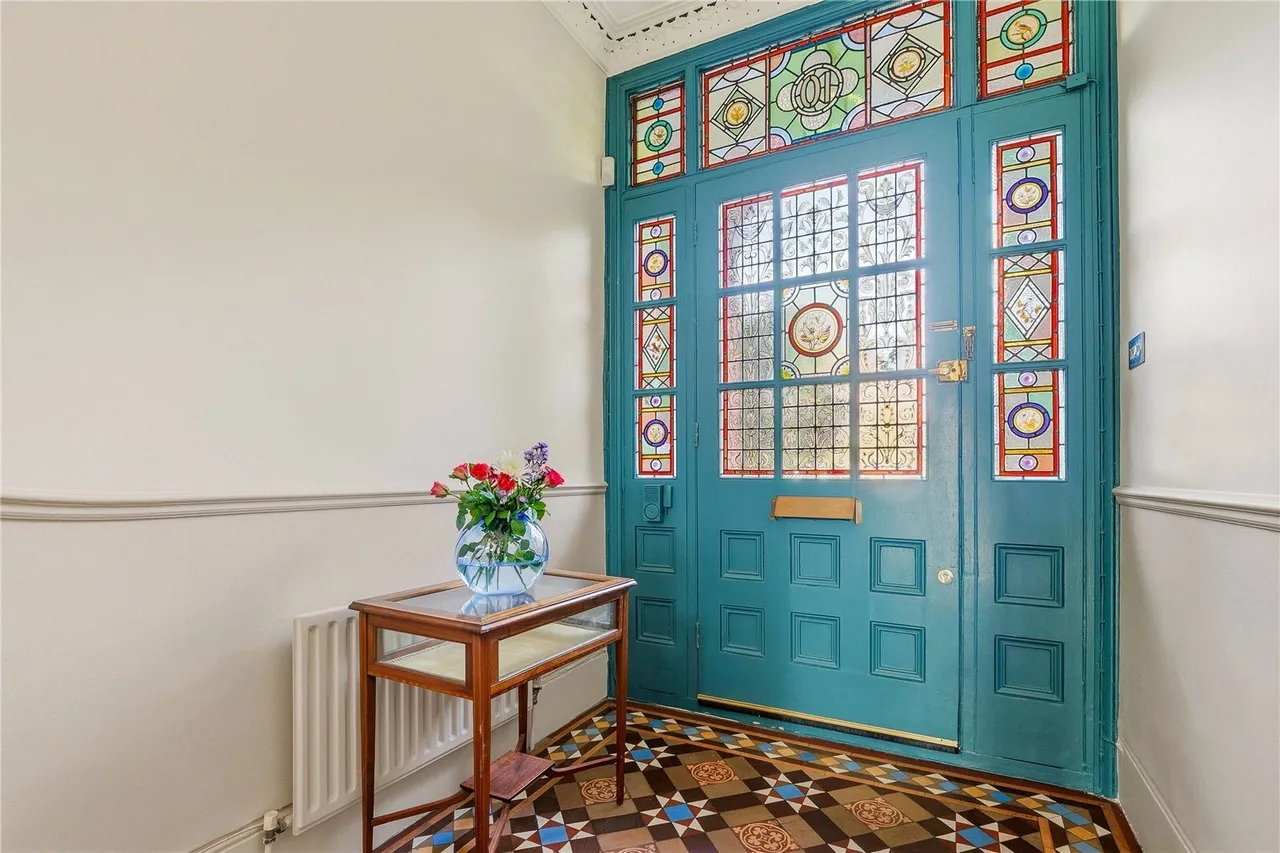 Huron Road, London, SW17, photo 15