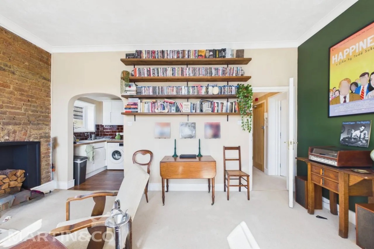 Upper Grosvenor Road, TN1, photo 4